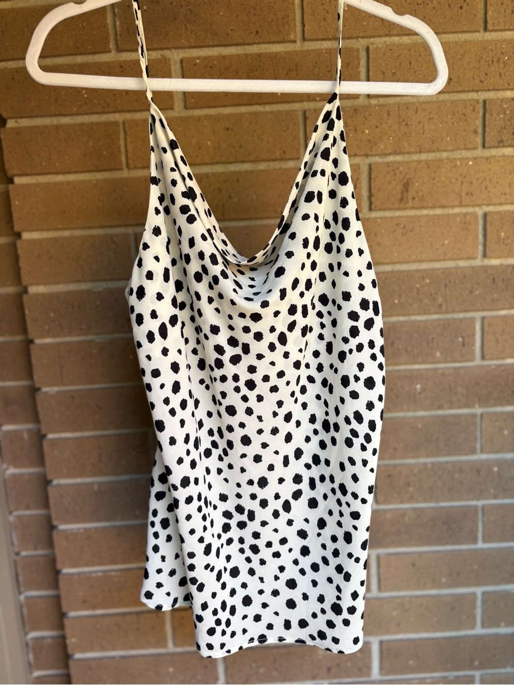Set of two cowl neck camis-